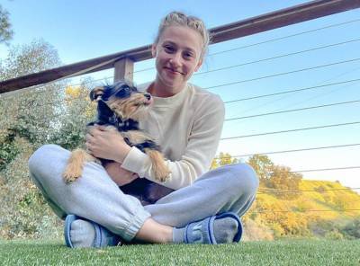 Lili Reinhart Opens Up About Anxiety During The Pandemic In Instagram Live - etcanada.com