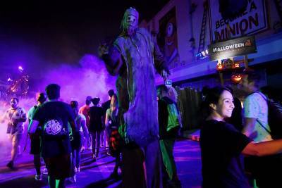 Halloween Horror Nights officially cancelled at Universal Studios - nypost.com