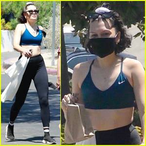 Jessie J Shows Off Midriff While Out on a Walk in L.A. - www.justjared.com - Los Angeles