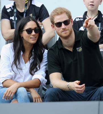 Prince Harry ‘Prioritized’ Meghan Markle ‘Over Duty To The Greater Royal Family’ - etcanada.com - London
