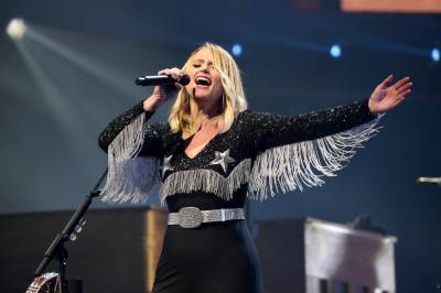 Miranda Lambert Earns First Solo No. 1 Since 2012 With ‘Bluebird’ - etcanada.com