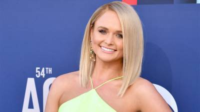 Miranda Lambert celebrates her first No. 1 solo song in years with 'Bluebird' - www.foxnews.com