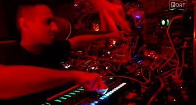 Digital FORT: Watch a galvanizing set from Boys Noize - www.thefader.com - Germany