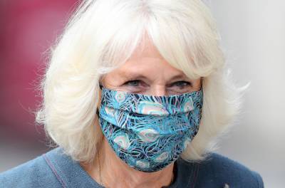 Camilla, Duchess of Cornwall Is First Royal to Publicly Wear Face Mask - www.justjared.com - Britain - London