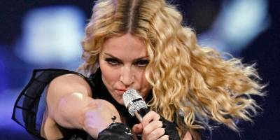 Madonna Reveals She Is Still Walking on Crutches After Tour Injuries: 'Mind Over Matter'! - www.justjared.com