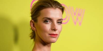People Are Loving Betty Gilpin's Reaction to Her Emmy Awards 2020 Nomination - www.justjared.com