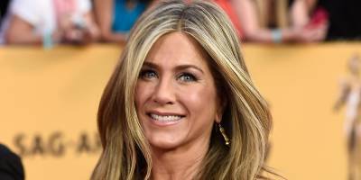 Jennifer Aniston Has to Figure Out Which Mask to Wear at the Emmys! - www.justjared.com