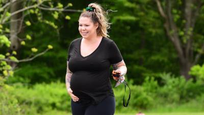 Pregnant ‘Teen Mom 2’ Star Kailyn Lowry Claps Back After Fan Assumes She Gave Birth Already - hollywoodlife.com