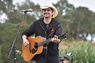 Brad Paisley Crashes Zoom Calls, Jams With Celebrity Friends in 'No I in Beer' Video - www.billboard.com