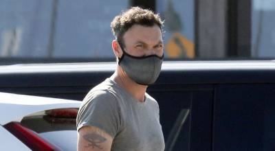 Brian Austin Green Grabs Coffee After Hang Out with Courtney Stodden - www.justjared.com - Malibu - county Coffee