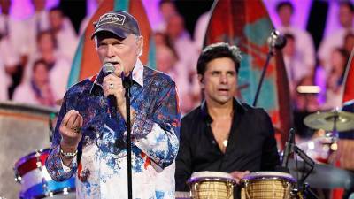Beach Boys’ Mike Love, John Stamos and Clint Black to perform for USO’s virtual 4th of July concert special - www.foxnews.com
