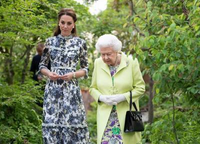 Kate Middleton more like the Queen than Princess Diana say royal experts - evoke.ie - Britain - Victoria