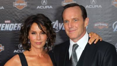Jennifer Grey and Clarke Gregg split after 19 years of marriage but will 'remain close' - www.foxnews.com