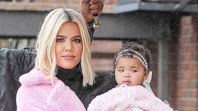 Khloe Kardashian’s Daughter True, 2, Makes Funny Faces In Pink Swimsuit: ‘Mommy’s Little Lady’ - hollywoodlife.com
