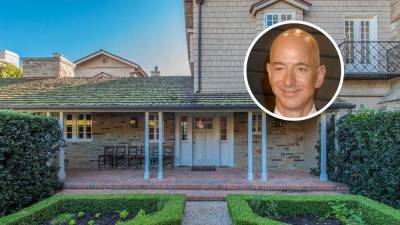 Jeff Bezos Drops $10 Million on the House Next Door - variety.com - Beverly Hills