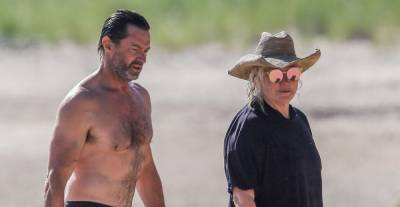 Hugh Jackman Goes Shirtless for Beach Day with Wife Deborra Lee Furness! - www.justjared.com - New York - county Hampton