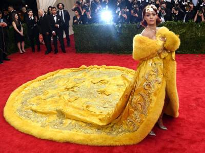 'I'M A CLOWN': Rihanna almost bailed on event because of bold yellow dress - canoe.com - New York - China
