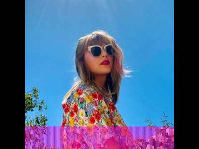 Taylor Swift’s New Album Is A ‘Borelore’? | Perez Hilton - perezhilton.com