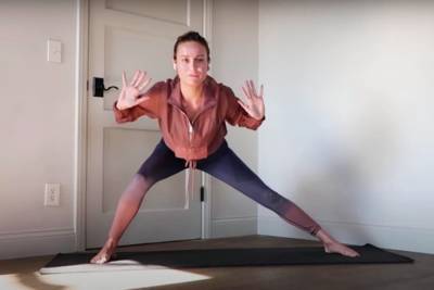 Brie Larson Shares Video Of Her First Workout In Quarantine - etcanada.com