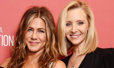 Jennifer Aniston 'declares love' for Lisa Kudrow in the sweetest birthday tribute - hellomagazine.com