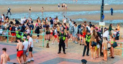 Police swoop on Portobello beach after teenagers gather to booze in sunshine - www.dailyrecord.co.uk - Scotland