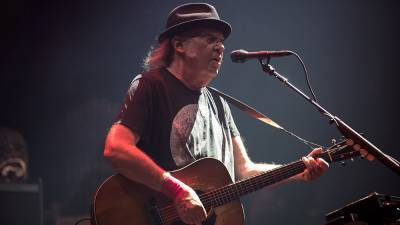 Neil Young Makes His Trump Feelings Even Clearer With ‘Lookin’ for a Leader 2020′ (Watch) - variety.com