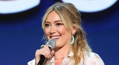 Hilary Duff Gives New Update on 'Lizzie McGuire' Reboot, Talks Possible 'Hannah Montana' Crossover - www.justjared.com - Montana