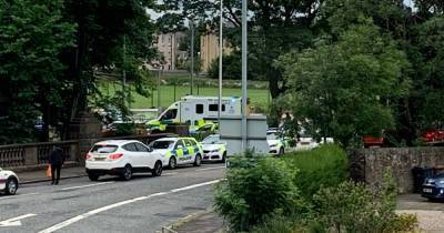 Cops and paramedics race to Edinburgh park amid 'ongoing incident' - www.dailyrecord.co.uk - Indiana