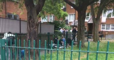 Islington shooting: Man shot dead 'by attacker on moped' near kids' playground - www.dailyrecord.co.uk