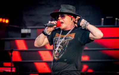 Axl Rose says his political tweets come “from a sense of outrage, obligation n’ responsbility” - www.nme.com - USA