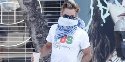Chris Pine Heads Out on a Solo Coffee Run Over Fourth of July Weekend - www.justjared.com - county Pine
