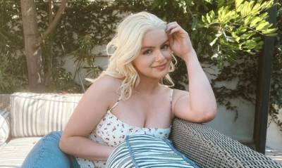 Ariel Winter Channels Daenerys from 'Game of Thrones' While Debuting Platinum Blonde Hair! - www.justjared.com