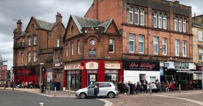Punters across Hamilton enjoy returning to the pub as restrictions ease - www.dailyrecord.co.uk - Scotland