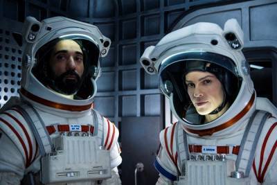Hilary Swank - Emma Green - Josh Charles - Hilary Swank preparing for Mars mission in first look at Netflix drama Away - breakingnews.ie - USA - Netflix
