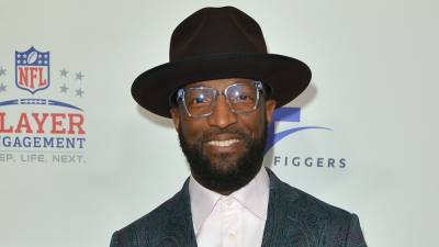 Rickey Smiley Says His 19-Year-Old Daughter Aaryn Underwent Surgery After Being Shot Multiple Times - www.etonline.com