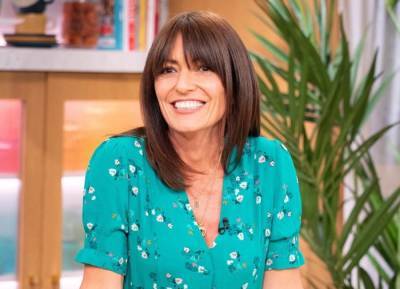 Davina McCall goes to extreme lengths to save her voice - evoke.ie