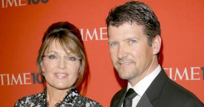 Sarah Palin and Todd Palin Finalized Their Divorce Earlier This Year After 31 Years of Marriage - www.usmagazine.com - city Anchorage