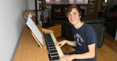 Boogie woogie boy Aidan wows audience in lockdown piano competition - www.dailyrecord.co.uk - Scotland