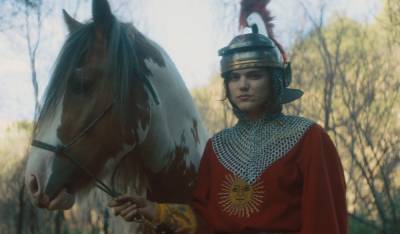 Soko Dons Suit of Armor in 'Looking For Love' Music Video - Watch! - www.justjared.com - France