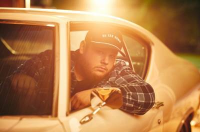 Luke Combs Signs Global Deal With Universal Music Publishing: Exclusive - www.billboard.com