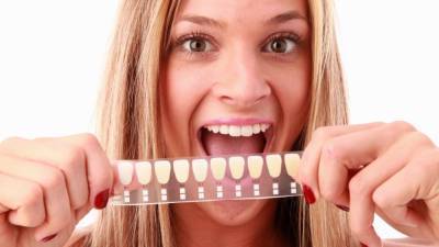 The Best Teeth Whitening Products for 2020 -- Tarte, Go Smile, Colgate, Kopari and More - www.etonline.com