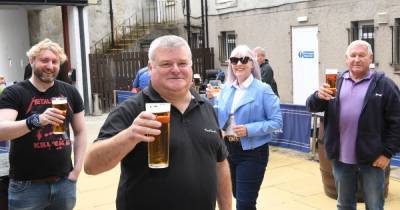 West Lothian pub goers raise a glass as beer gardens reopen - www.dailyrecord.co.uk