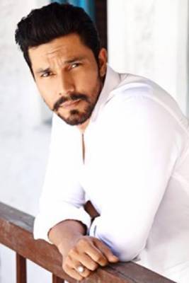 Bollywood & ‘Extraction’ Star Randeep Hooda Gets Hollywood Representation With Authentic Talent & Literary Management - deadline.com - USA
