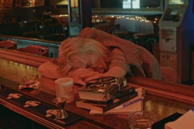 ‘Bloody Nose, Empty Pockets’ Film Review: Sad, Boozy Reverie Looks for Truth and Beauty in a Dive Bar - thewrap.com - Berlin
