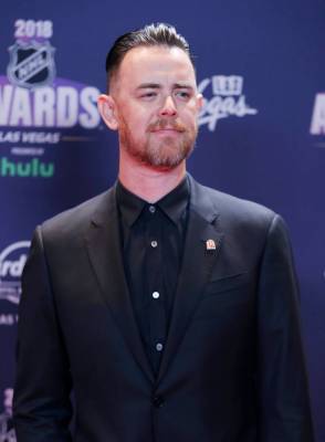 Colin Hanks Shares Powerful Message About Wearing Masks During COVID-19 Outbreak - etcanada.com - USA