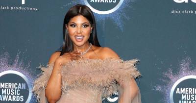 Toni Braxton Uses a Vibrator as Part of Her Skincare Routine: ‘It Just Tingles the Muscles’ - www.usmagazine.com