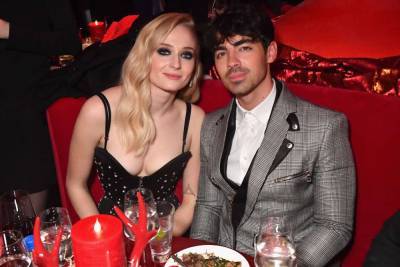 Joe Jonas And Sophie Turner Reportedly Only Letting Close Family Around Their Newborn – Here’s Why They’re Extremely ‘Cautious!’ - celebrityinsider.org