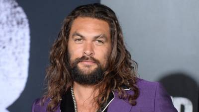 Jason Momoa Rocks Tank Top While Receiving Epic Gift For His 41st Birthday — Watch - hollywoodlife.com