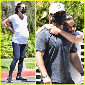 Pregnant Lea Michele Cozies Up to Husband Zandy Reich on Morning Walk - www.justjared.com - Los Angeles