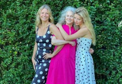 Gwyneth Paltrow, 47, Poses With Mom Blythe Danner, 77, And Daughter Apple, 16, For Stunning Goop Shoot - etcanada.com